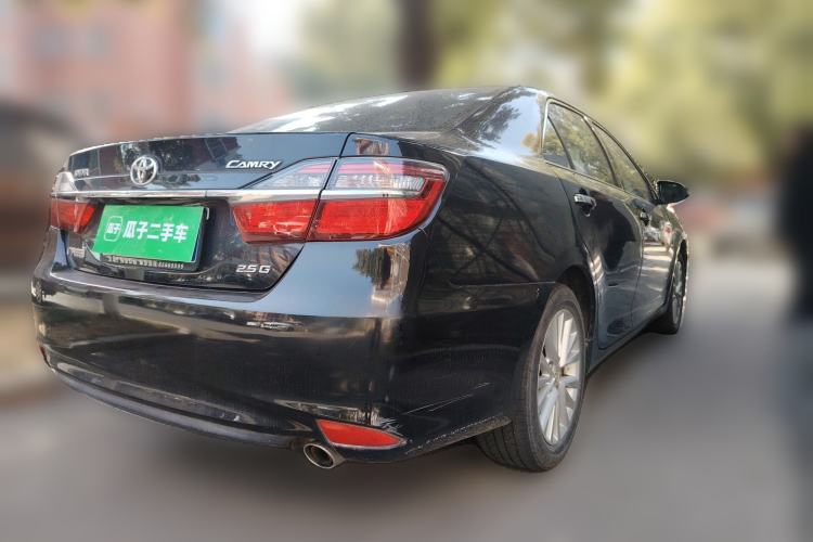 Used Toyota Camry 2015 2.5G Luxury Navigation Edition
