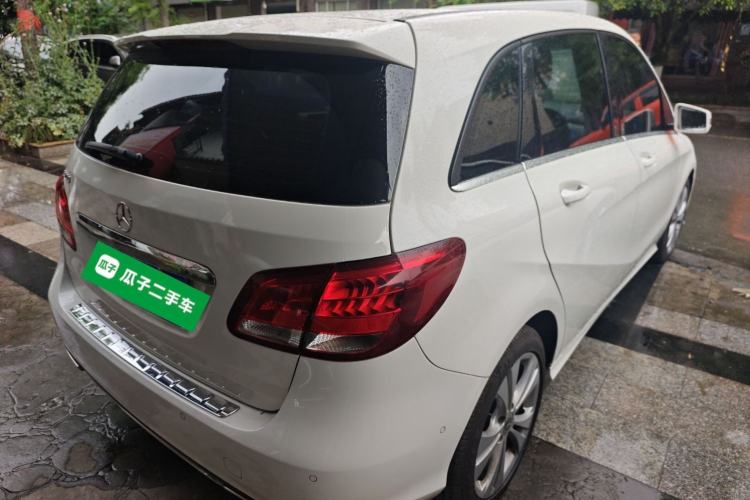 Used Mercedes-Benz B-Class 2017 B 200 Sport Edition Rear Right 45 Deg