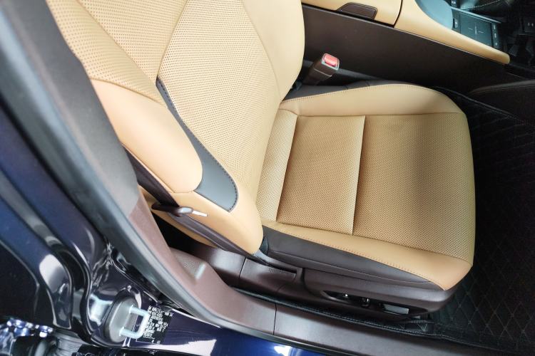 Used Lexus ES 2020 200 Excellence Edition
