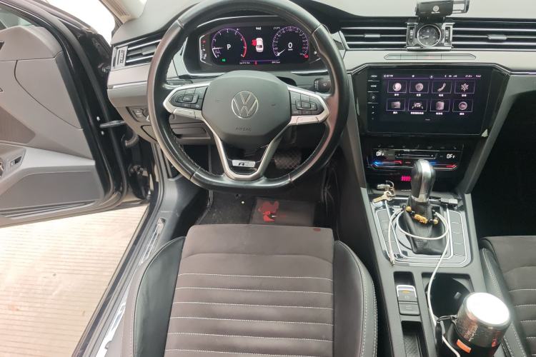 Used Volkswagen Magotan 2020 330TSI DSG Luxury Edition Steering Wheel