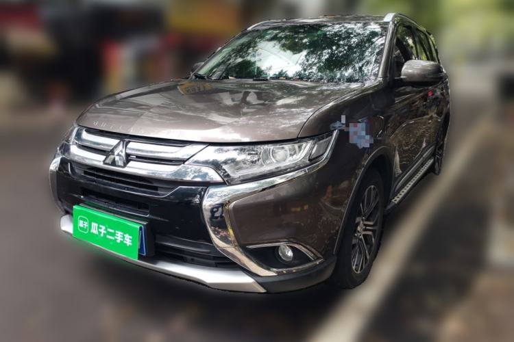 Used Mitsubishi Outlander 2018 2.0L Two-Wheel-Drive Jiale Edition 7-Seater