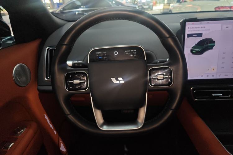 Used Li Auto L8 2023 Pro Model
