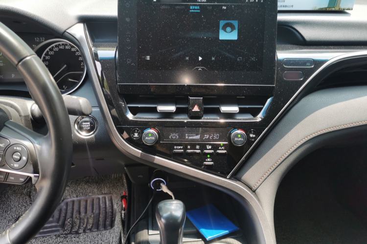 Used Toyota Camry 2021 2.0G Luxury Edition
