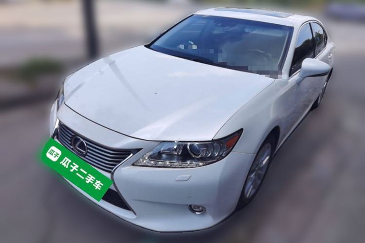 Used Lexus ES 2013 300h Luxury Edition