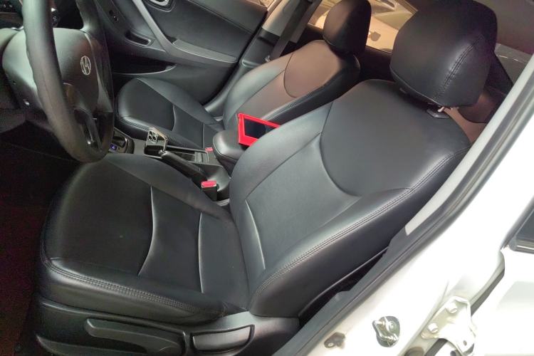 Used Hyundai Elantra (5th Generation / Langdong) 2016 1.6L Automatic Smart Version
