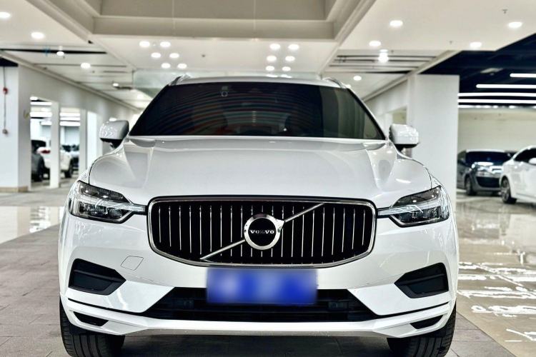 Used Volvo XC60 2019 T5 4x4 Smart Edition China V Standard