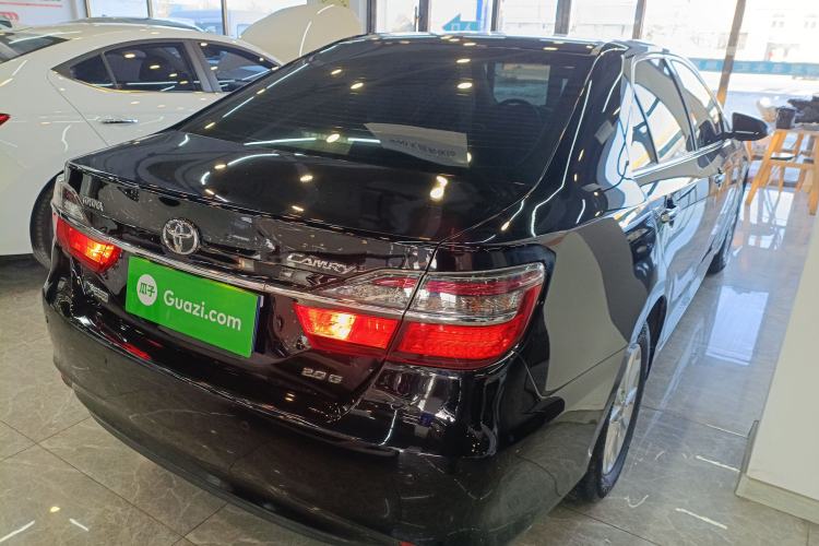 Used Toyota Camry 2015 2.0G Premier Edition