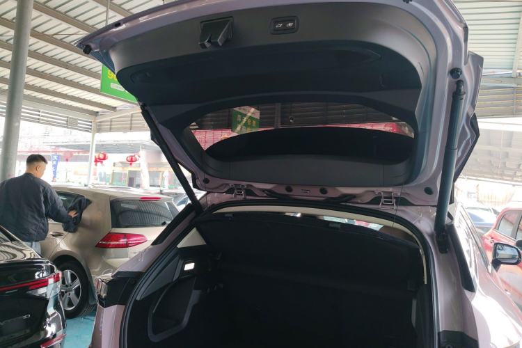 Used Lynk & Co 06 2023 Remix 1.5T Shero
