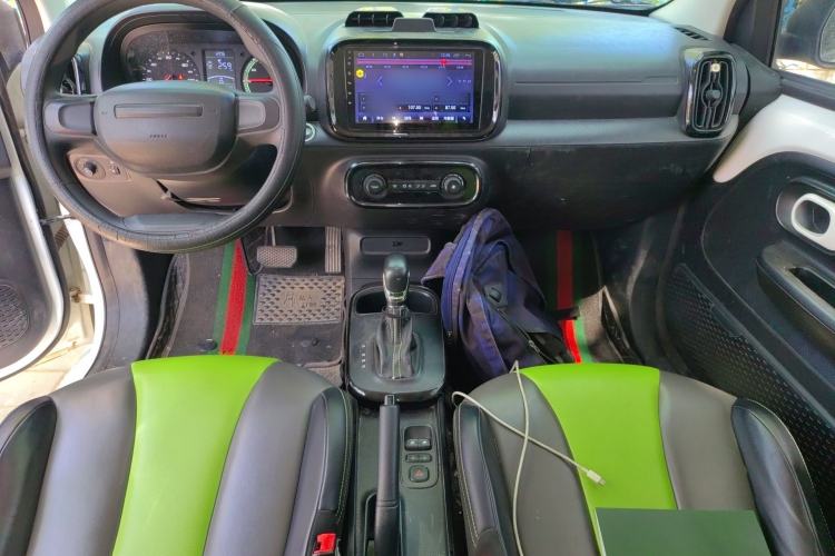 Used Roewe Clever 2021 302 km New Four-Seater Super-Efficient Version