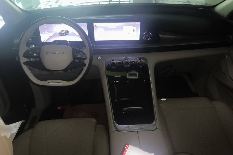 Used EXEED Stellar 2023 400T Two-Wheel Drive Luxury Edition
