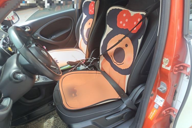 Used smart forfour 2016 1.0L 52 kW Passion Edition Left Front Seat