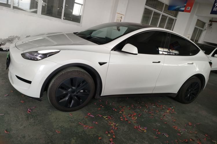 Used Tesla Model Y 2023 Rear-Wheel-Drive Version