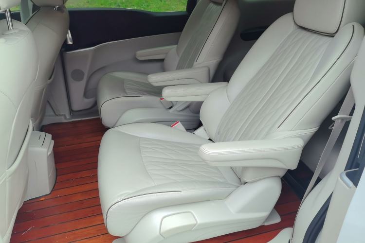 Used Buick GL8 2022 Land Executive Class 652T Prestige Model
