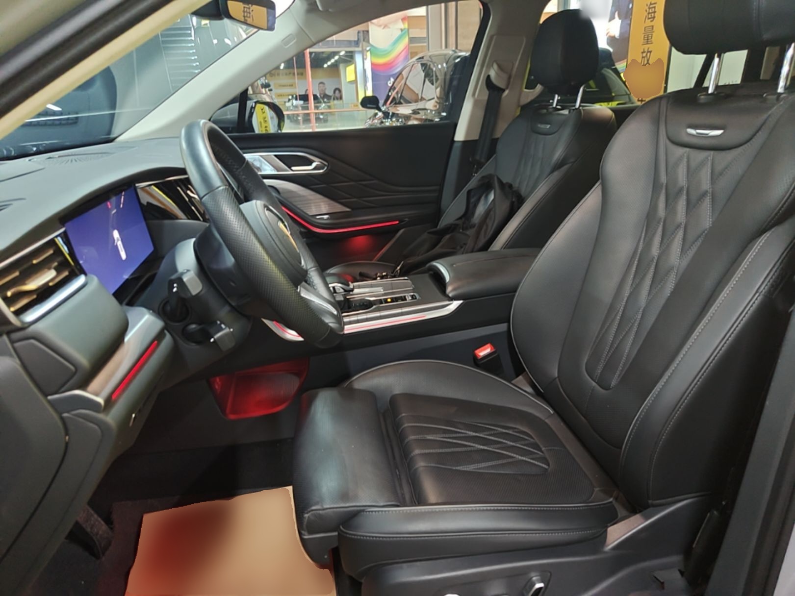 Hongqi HS7 PHEV 2024 2.0T PHEV Four-Wheel-Drive Flagship Edition 6 Seats — снимка 17