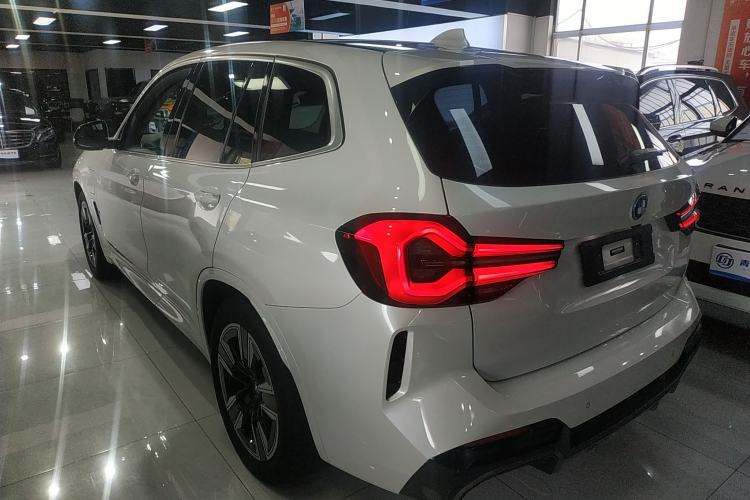 Used BMW iX3 2023 Leading Model
