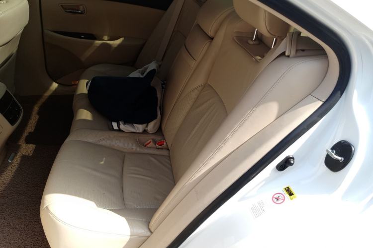 Used Lexus ES 2010 240 Luxury Edition Left Rear Seat