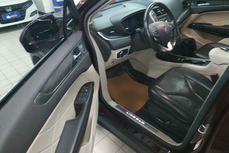 Used Lincoln MKC 2017 2.0T Two-Wheel-Drive Luxury Edition