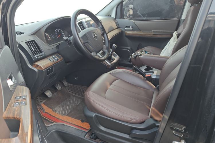 Used FORTHING Lingzhi PLUS 2021 2.0L Manual Comfort Version 7 Seats