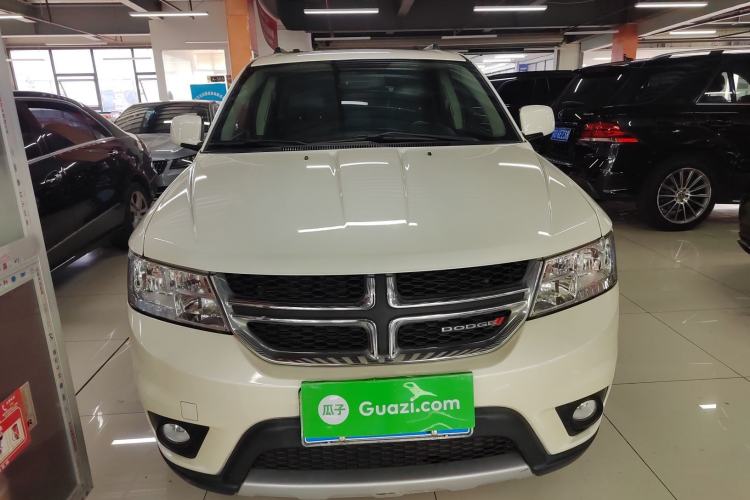 Used Dodge Journey 2013 2.4L Two-Wheel Drive Luxury Version

