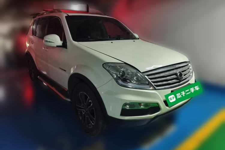 Used SsangYong Rexton W 2014 2.0T Four-Wheel Drive Luxury Navigation Version with 5 Seats Front Right 45 Deg