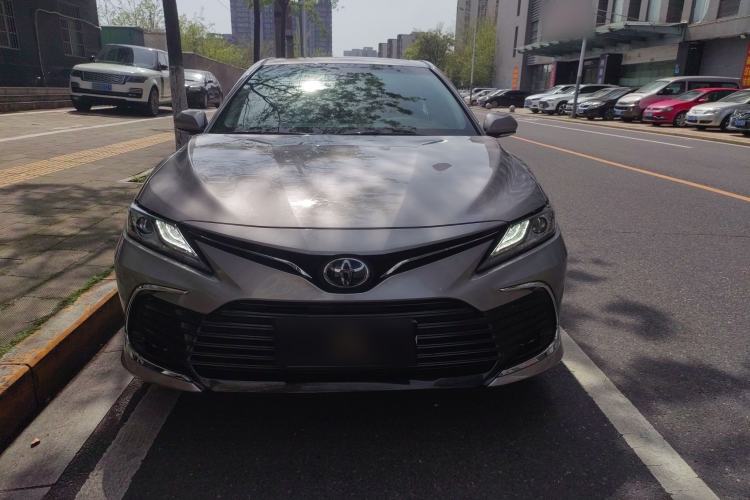 Used Toyota Camry 2021 2.0G Luxury Edition
