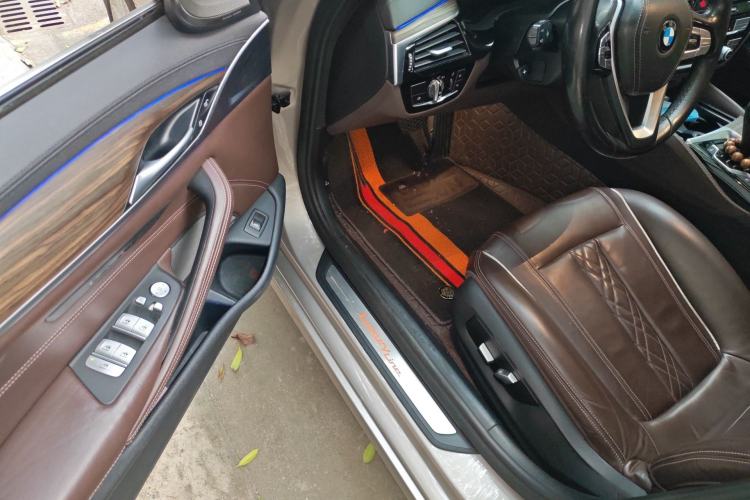 Used BMW 5 Series 2019 Facelifted 530Li Luxury Edition Premium Package Driver Seat