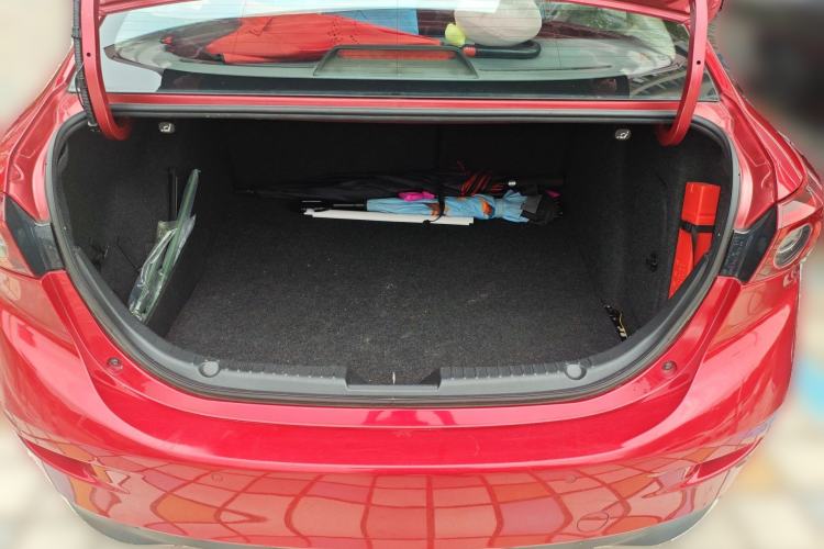 Used Mazda 3 Axela 2017 Sedan 1.5L Automatic Luxury Model Emission Standard China V