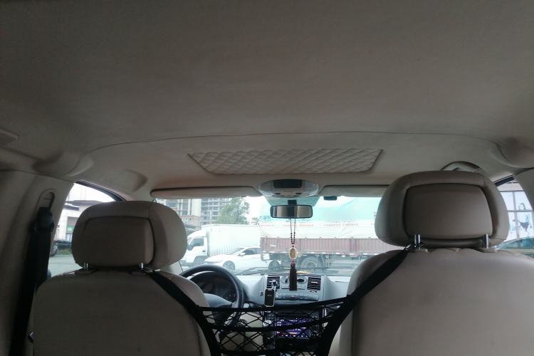 Used Mercedes-Benz Vito 2011 2.5L 7-seater executive version Headliner