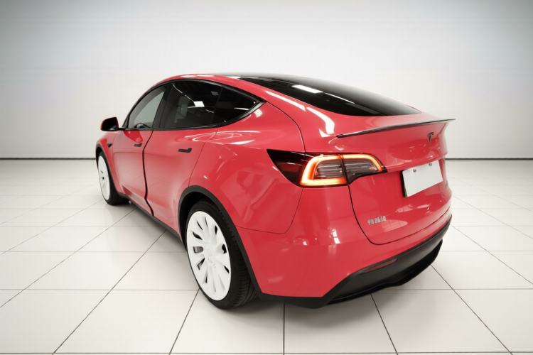 Used Tesla Model Y 2023 High-Performance All-Wheel-Drive Version
