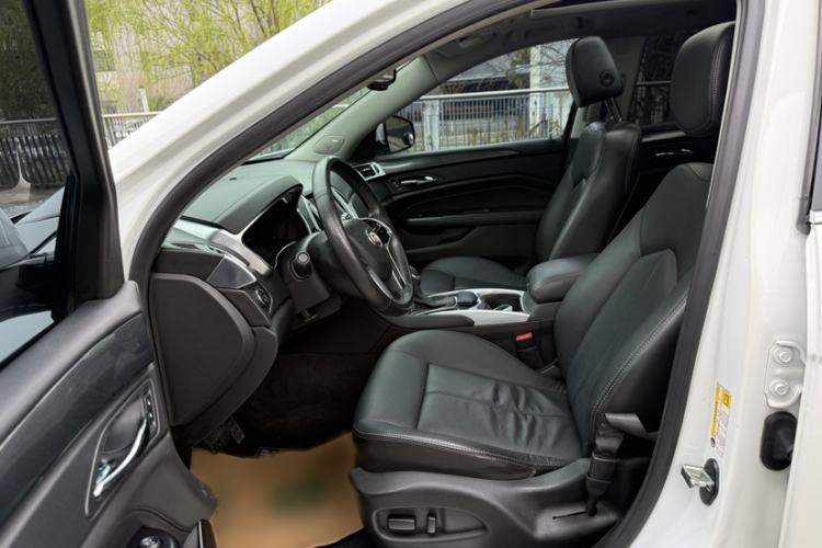 Used Cadillac SRX 2015 3.0L Comfort Version
