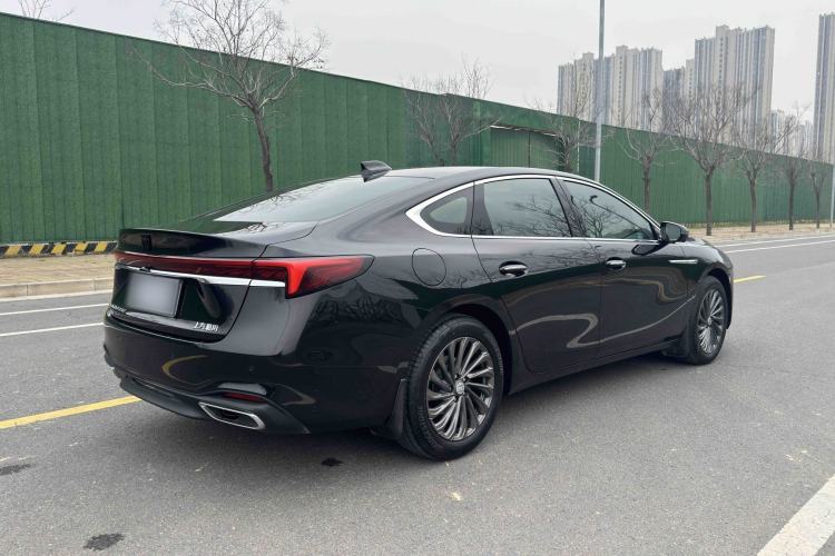 Used Buick LaCrosse 2025 28T Platinum Edition
