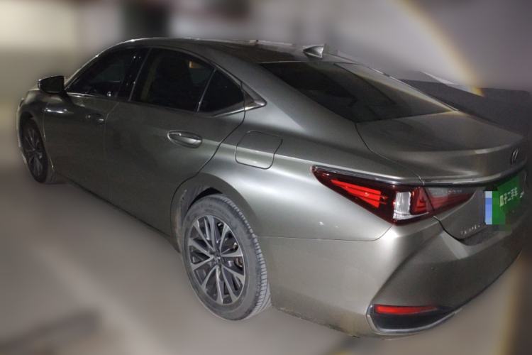 Used Lexus ES 2022 200 Excellence Edition
