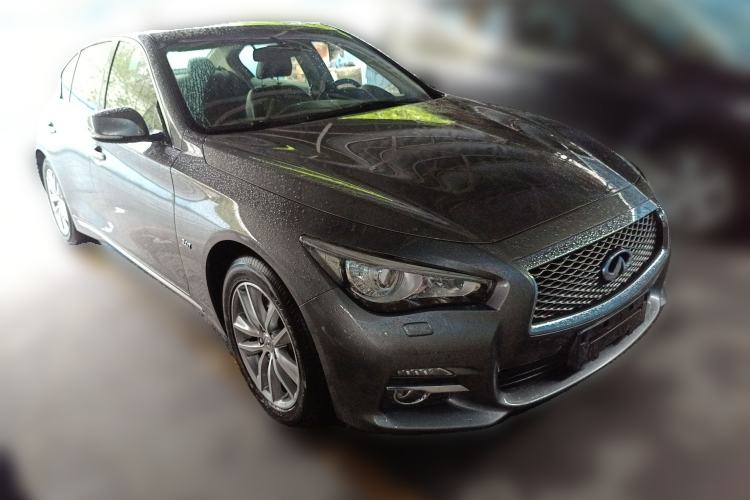 Used Infiniti Q50L 2016 2.0T Enjoyment Edition Front Right 45 Deg