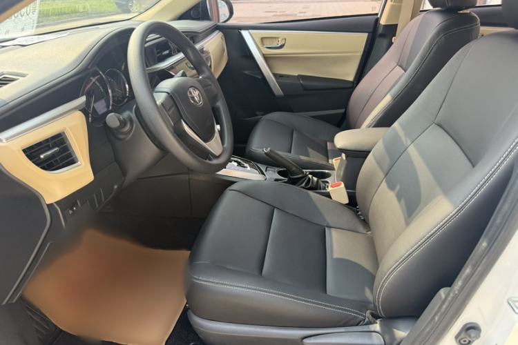 Used Toyota Corolla 2017 1.6L CVT GL Interior 3