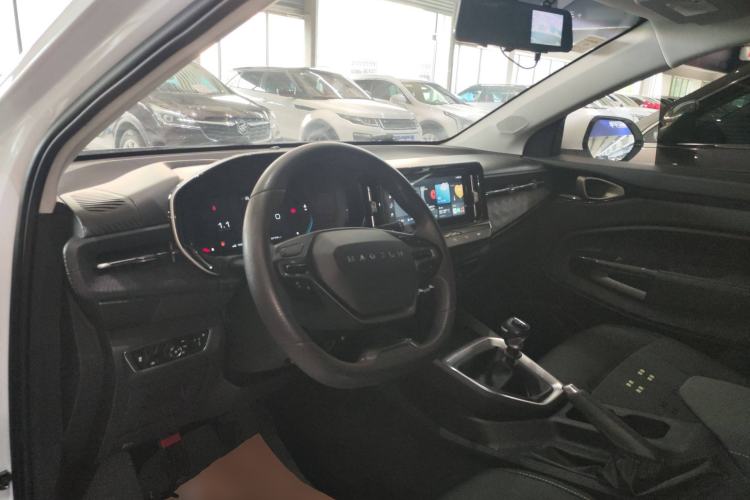 Used Baojun RM-5 2019 1.5T Manual Elite Version with 24-Hour Online Service 6 Seats