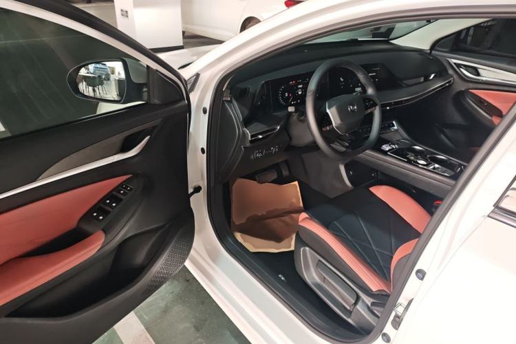 Used CHANGAN Eado 2023 Changan Edition PLUS Blue Whale NE 1.4T GDI DCT Prestige Version
