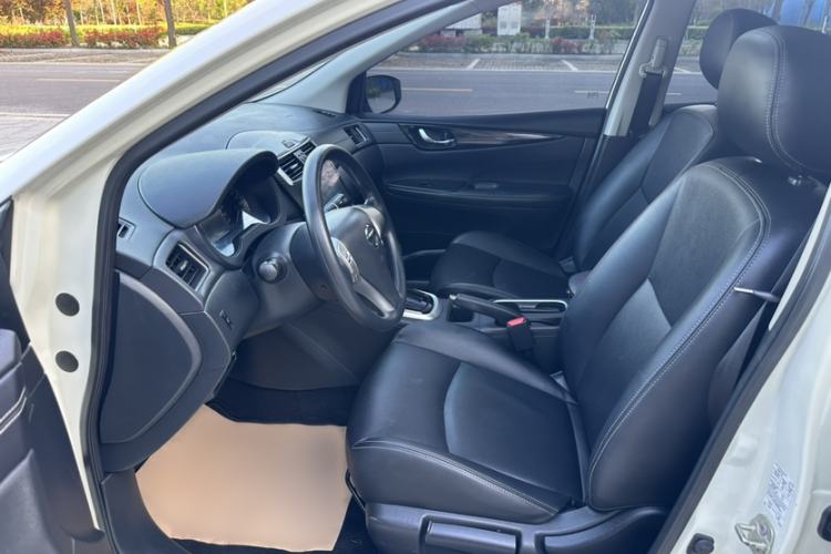 Used Nissan Tiida 2021 1.6L CVT Cool Edition Interior 2