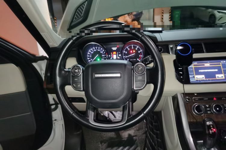 Used Land Rover Range Sport 2015 3.0 SC V6 HSE Steering Wheel