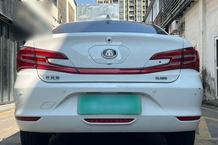 Used BYD Qin New Energy 2017 1.5T Luxury Model