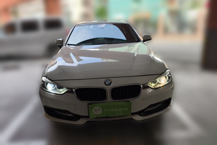 Used BMW 3 Series 2013 320i Sport Design Package
