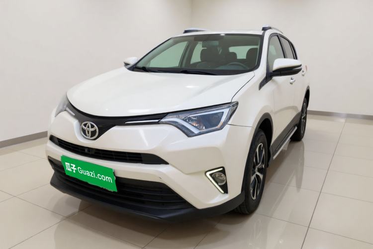 Used Toyota RAV4 2016 2.0L CVT Two-Wheel Drive Fashion Edition China V Standard Guazi used car, China used car export, Used car for sale, Used cars, Cheapest cars for sale