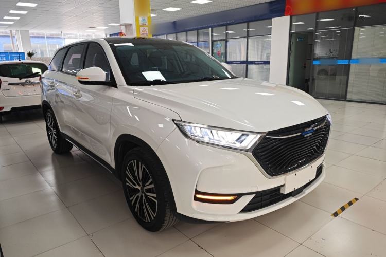 Used CHANGAN OSHAN X7 2021 1.5T Automatic Luxury Version Front Right 45 Deg