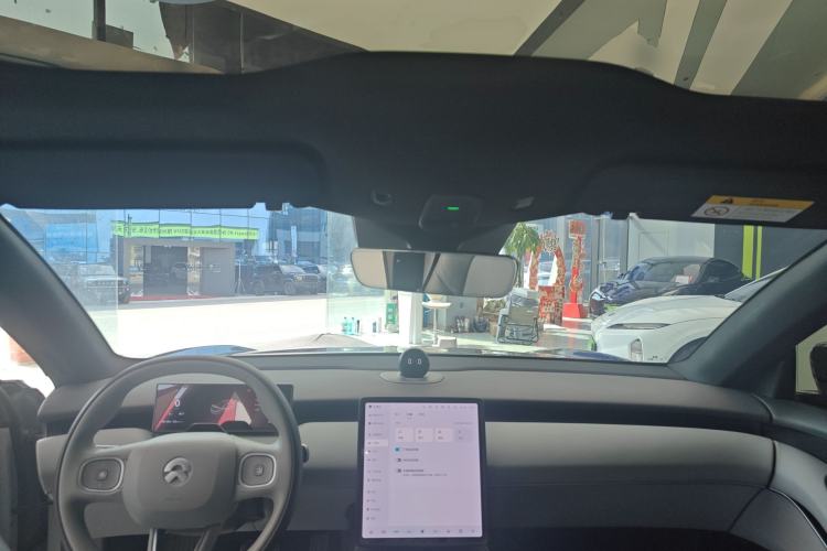 Used Nio ET5T 2024 75kWh Touring Center Console