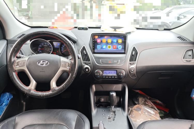 Used Hyundai ix35 2013 2.0L Automatic Two-Wheel Drive Smart GLS China IV Standard