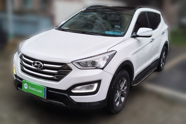 Used Hyundai Santa Fe 2013 2.4L Automatic Two-Wheel Drive Smart Version