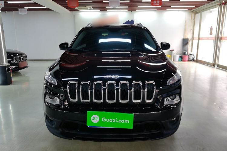 Used Jeep Cherokee 2016 2.4L Leading Edition
