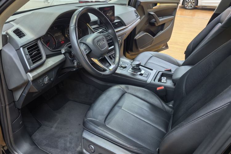 Used Audi Q5L 2018 40 TFSI Prestige Edition China VI Emission Standard
