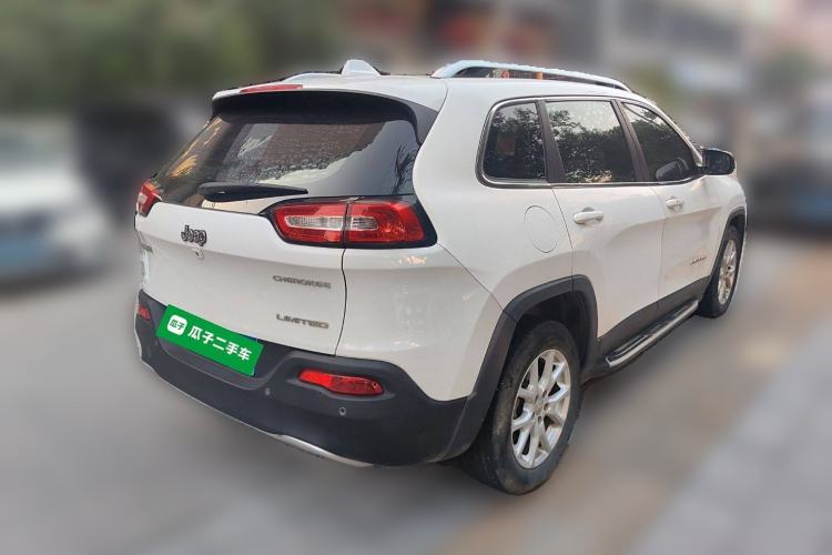 Used Jeep Cherokee 2017 2.0L Superior Edition