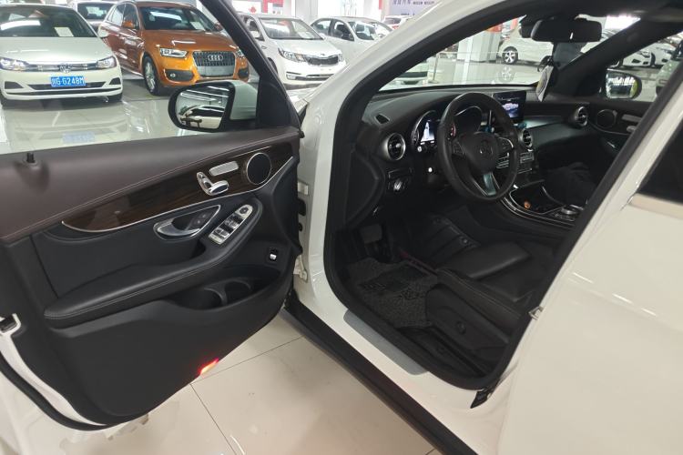 Used Mercedes-Benz GLC 2018 GLC 260 4MATIC Dynamic Edition
