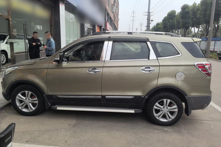 Used HYOSOW S3 2015 1.5L Luxury Model China V Standard Exterior 5